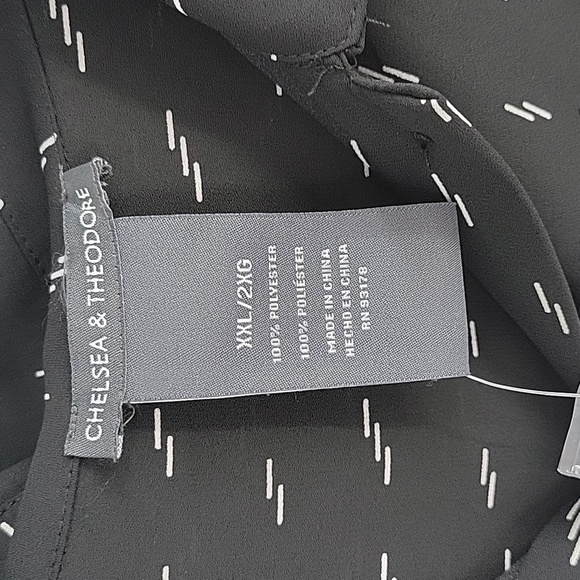 Chelsea & Theodore Black Blouse with White Pattern NWT - Picture 2 of 15